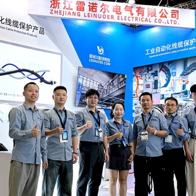 浙江雷諾爾電氣參展工博會圓滿成功，工業(yè)線纜連接保護方案收獲關(guān)注與認可